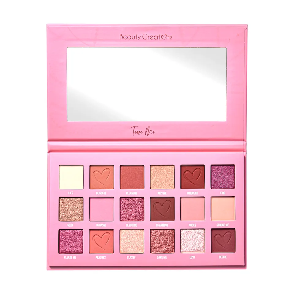 Paleta de sombras Tease Me de Beauty Creations, abierta