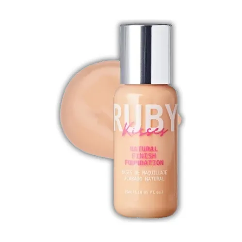 Base líquida Natural Finish Foundation de Ruby Kisses